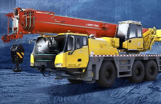 25 Tonnen mobiler Lkw-Kran Baugeräte mit 400-500L Kraftstofftankkapazität