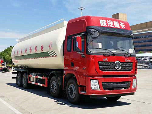 Shaanxi Shacman Spezialfahrzeuge Trockene Zementtransporte 8 Geschwindigkeit