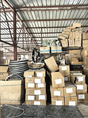 Shacman Ersatzteile DZ95189360070 Siebenwege-Kunststoff-Luftverteilverbinder 7-wege-Luftverbinder